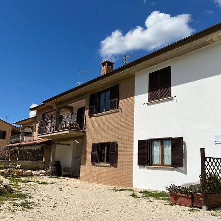 La Casa Di Demetra. Un Paradiso Tra Gli Olivi. Montecchio  Extérieur photo